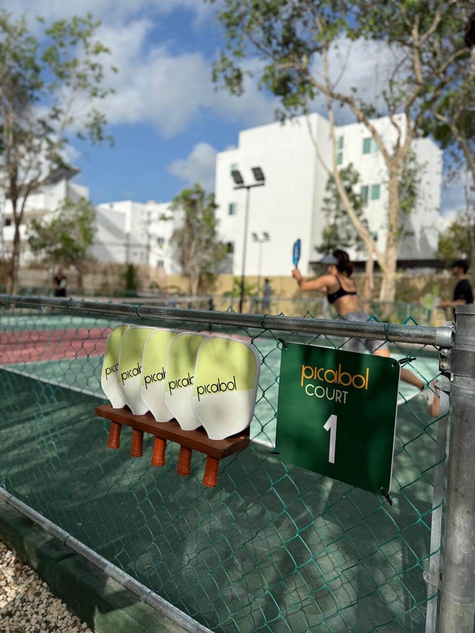 Equipamiento para pickleball en cancun