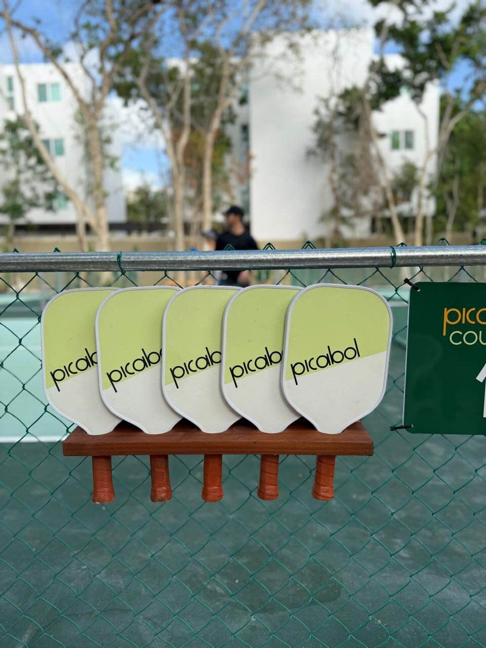 Equipamiento para pickleball en cancun